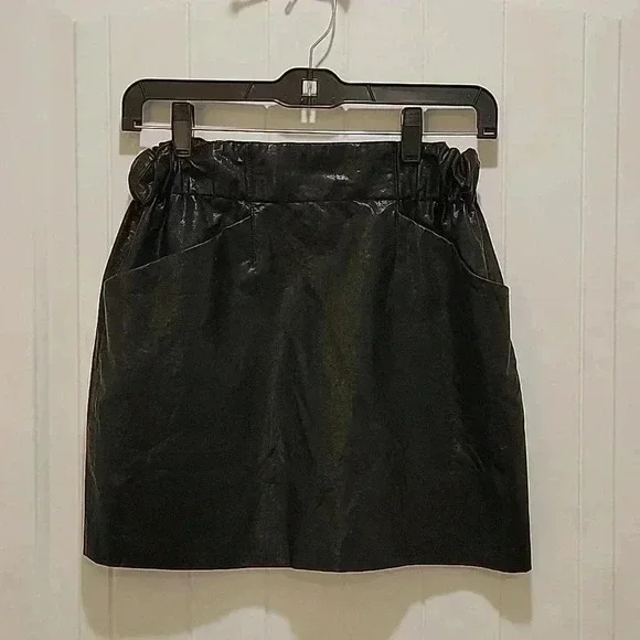 Zara Basics Faux Leather Mini Skirt Size XS - Picture 1 of 5
